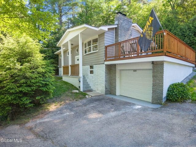 424 Lake Avenue, Lake Luzerne, NY, photo 1