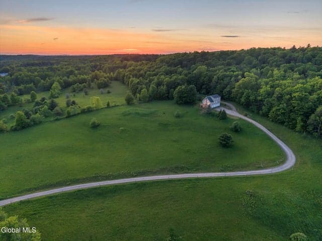 191 Merchant Road, Jefferson, NY, photo 2