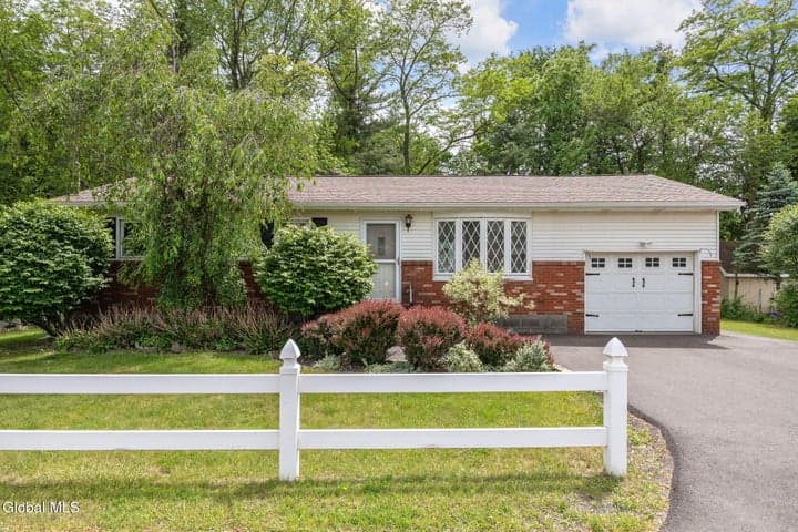 102 Evans Road, Rotterdam, NY, photo 1