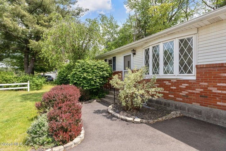 102 Evans Road, Rotterdam, NY, photo 3