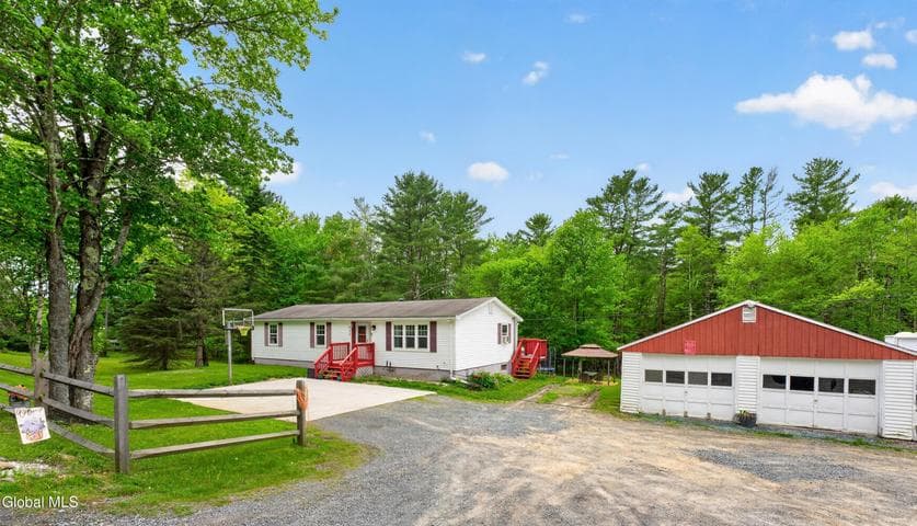 533 County Route 85 Road, Grafton, NY