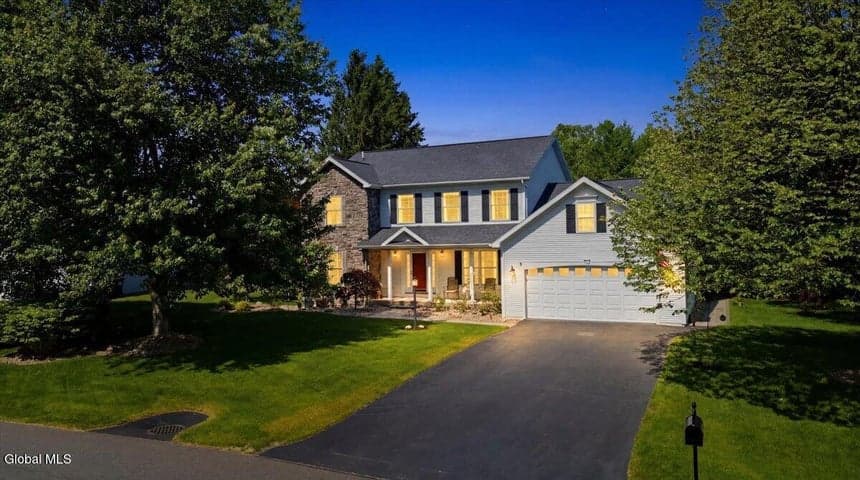 48 Egmont Court, Bethlehem, NY, photo 5