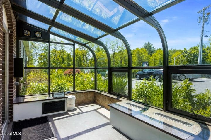 25 Delaware Avenue, Bethlehem, NY, photo 4