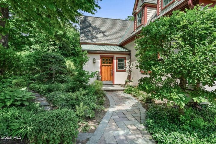 674 Crescent Avenue, Saratoga, NY, photo 5