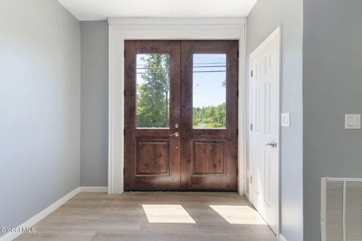 5 White Road, Milton, NY, photo 2