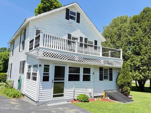 22 Washington Street, White Creek, NY, photo 3