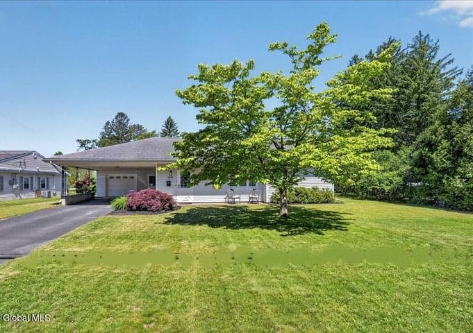 3423 Gari Lane, Guilderland, NY, photo 1