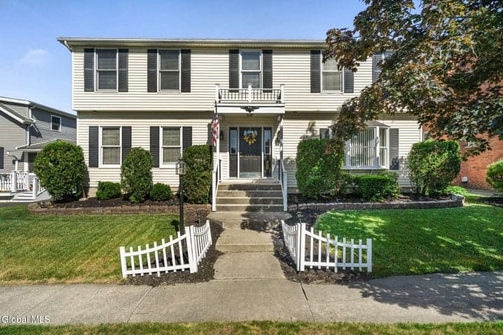 1124 7th Avenue, Watervliet, NY, photo 1