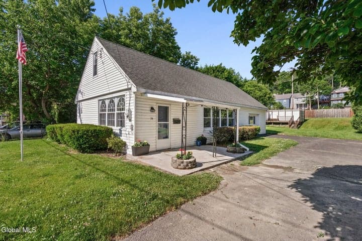 34 Lansing Street, Cohoes, NY, photo 2