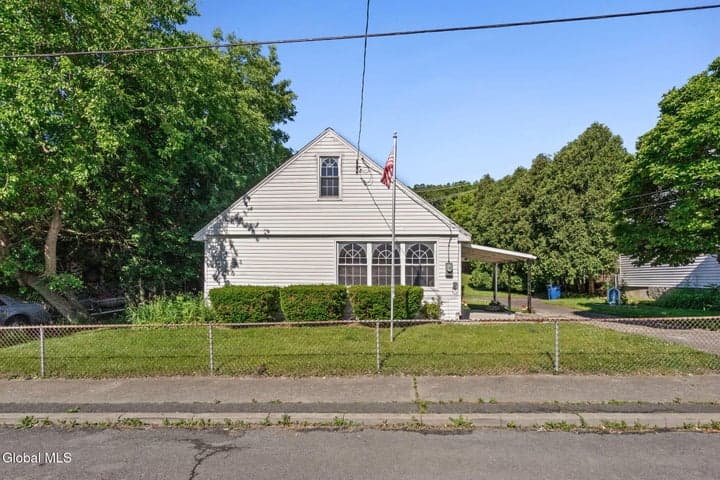 34 Lansing Street, Cohoes, NY, photo 3