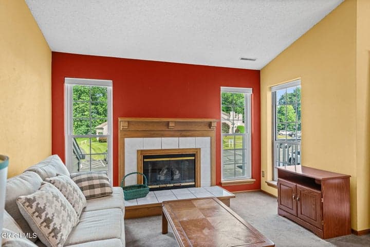 422 Hampton Place Boulevard, North Greenbush, NY, photo 3