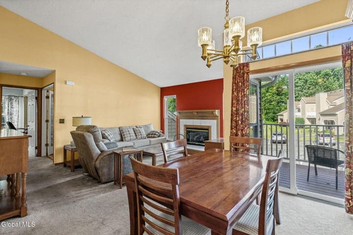 422 Hampton Place Boulevard, North Greenbush, NY, photo 5