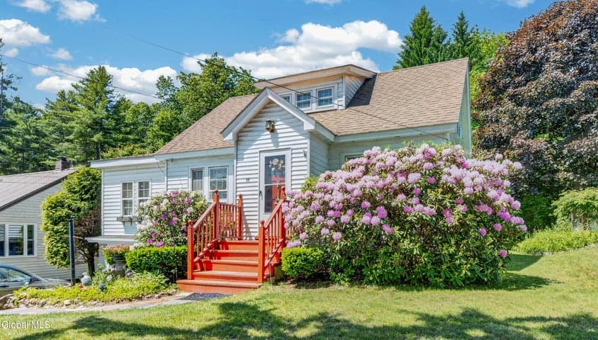 80 Saratoga Boulevard, Gloversville, NY, photo 1