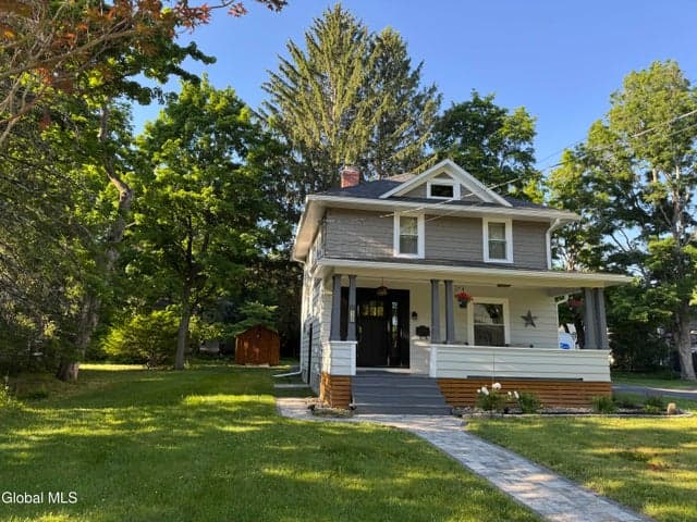 18 Herber Avenue, Delmar, NY, photo 1