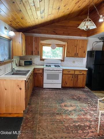 633 Ralph Road, Lake Luzerne, NY, photo 2