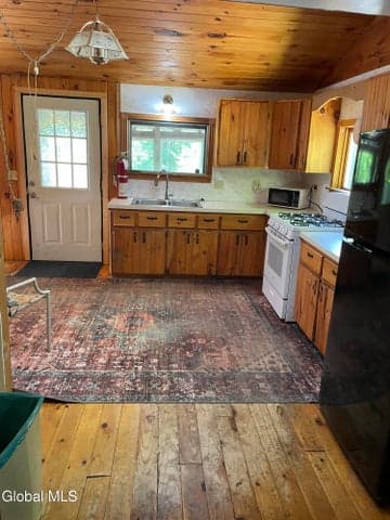 633 Ralph Road, Lake Luzerne, NY, photo 3
