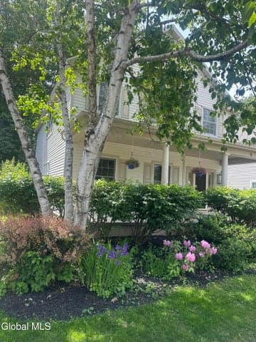 11 Thoroughbred Drive, Saratoga Springs, NY, photo 3