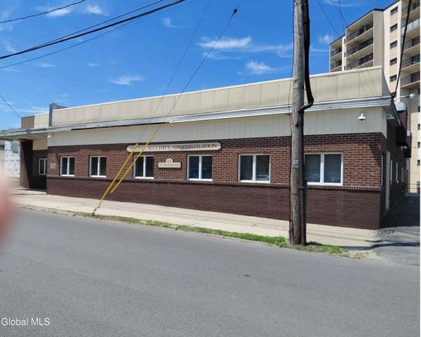 13 N Arlington Avenue, Gloversville, NY, photo 1