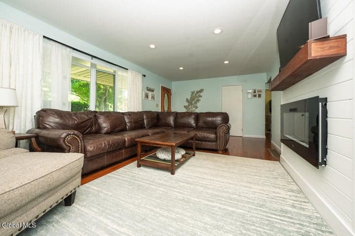 217 Middletown Road, Waterford, NY, photo 4