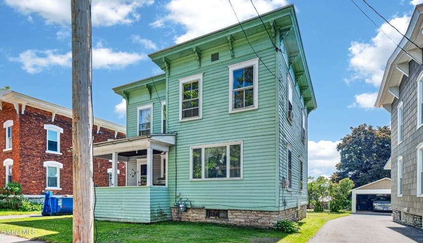 14 Berthoud Street, Nelliston, NY