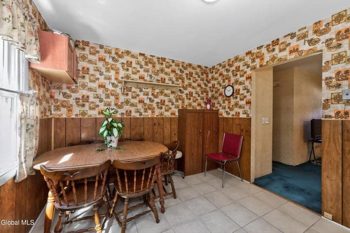 9 Chesebro Drive, Colonie, NY, photo 5