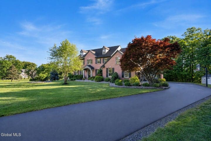1 Tansy Court, North Greenbush, NY, photo 3