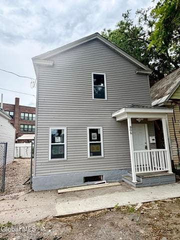 806 Arch Street, Schenectady, NY
