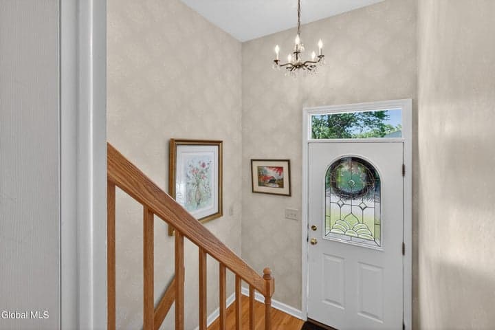 35 Comely Lane, Colonie, NY, photo 4