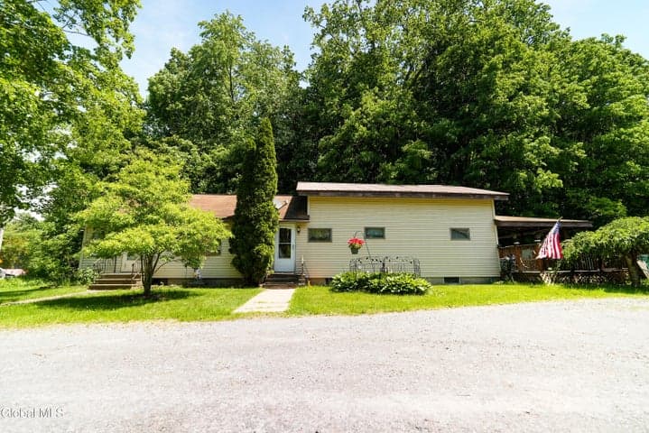750 County Highway 110, Broadalbin, NY, photo 4