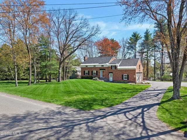 896 Randall Road, Niskayuna, NY, photo 5