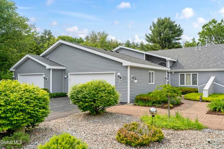 46 Lyon Court, Queensbury, NY, photo 1