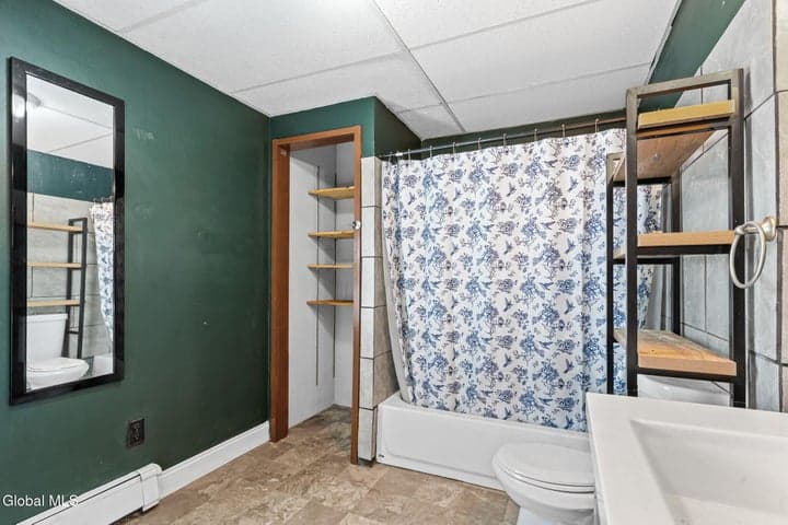 62 Center Street, Amsterdam, NY, photo 5