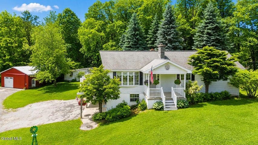 345 Fayville Road, Galway, NY