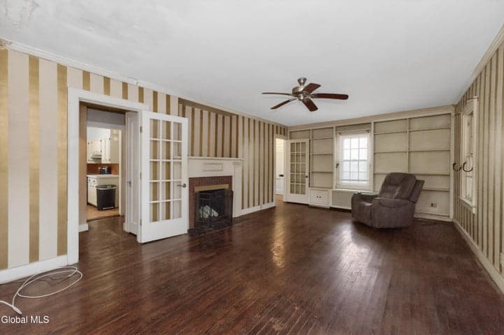 2 Providence Street, Guilderland, NY, photo 3