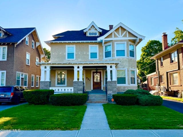 831 Wright Avenue, Schenectady, NY