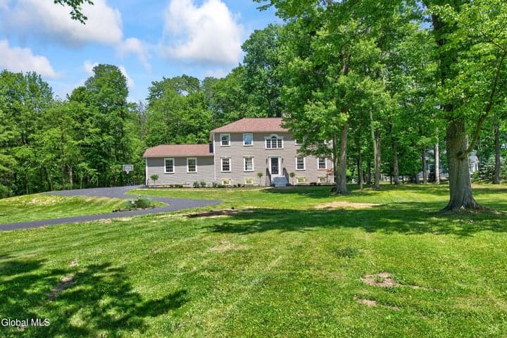 267 Bender Lane, Bethlehem, NY, photo 2