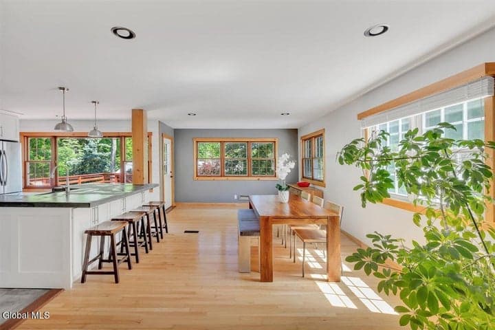2307 Pine Ridge Road, Niskayuna, NY, photo 2