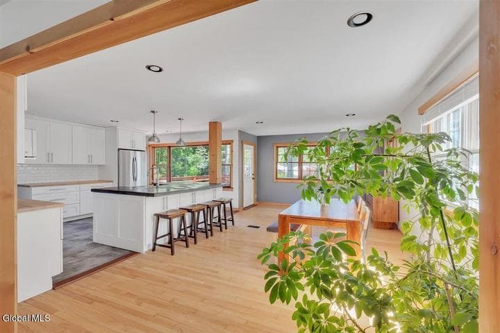 2307 Pine Ridge Road, Niskayuna, NY, photo 3