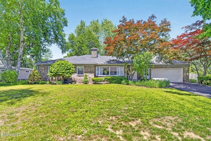 10 Willo Lane, Colonie, NY, photo 2