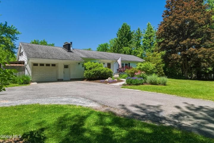 704 Tanner Road, Clifton Park, NY, photo 2