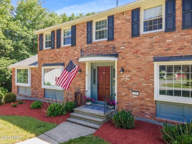 24 Conifer Drive, Ballston, NY, photo 4