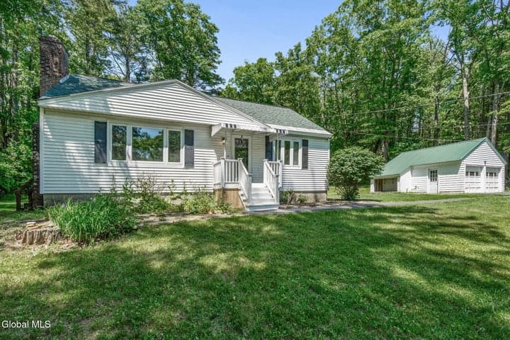 1130 Sanders Road, Glenville, NY