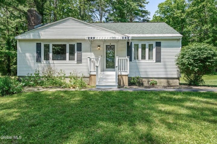 1130 Sanders Road, Glenville, NY, photo 2
