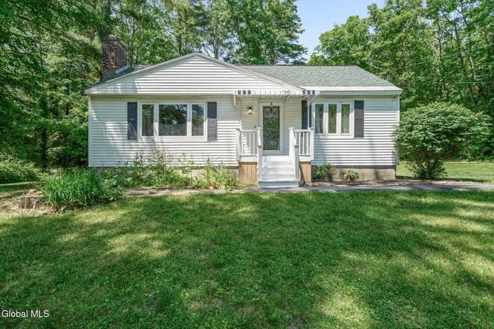 1130 Sanders Road, Glenville, NY, photo 3