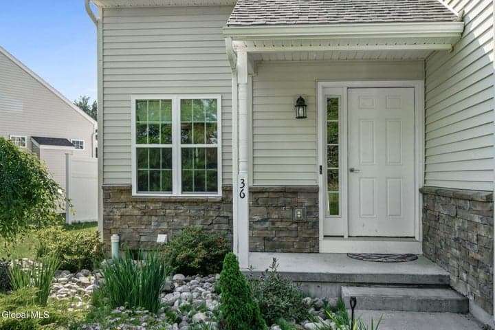 36 Chip Shot Way, Halfmoon, NY, photo 3