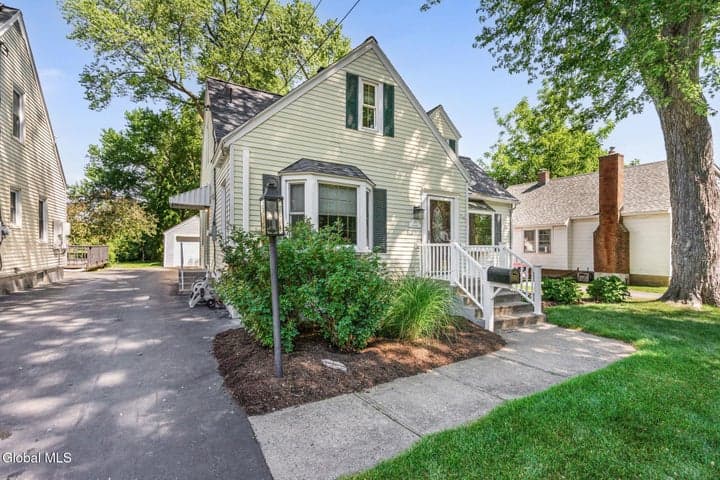 197 Sunnyside Road, Glenville, NY, photo 3