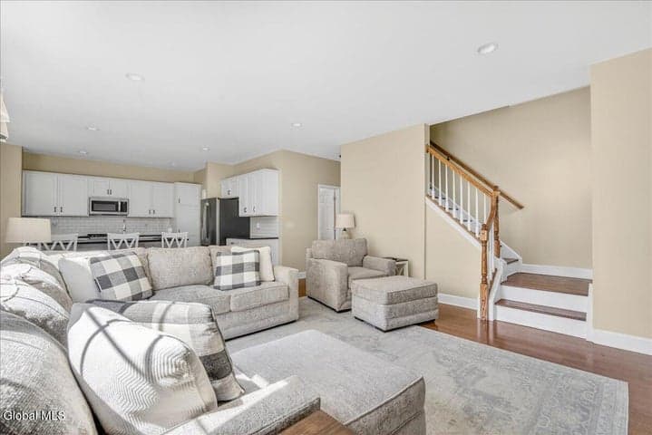13 Summerhill Drive, Ballston, NY, photo 3