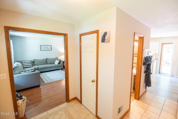 22 Snowberry Lane, Moreau, NY, photo 4