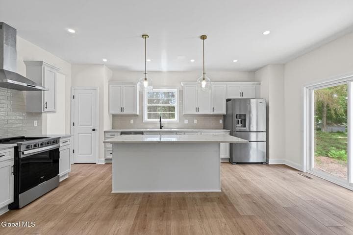 218 Consaul Road, Colonie, NY, photo 2