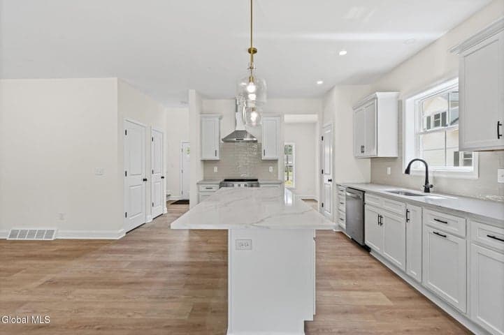 218 Consaul Road, Colonie, NY, photo 4